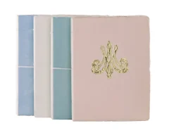 Boutiques de musées Cahier papier bouilli en cuve - Monogramme de Marie-Antoinette - Beige New