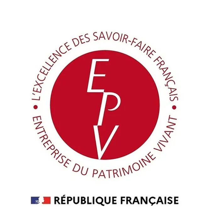 Boutiques de musées Coffret 2 tasses et soucoupes à thé - Chevaux du vent - Faïencerie de Gien Online