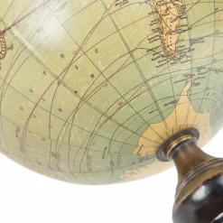 Boutiques de musées Globe Versailles Outlet