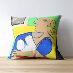 Art De La Maison<Boutiques de musées Housse de coussin Pablo Picasso - Femme dans un fauteuil jaune, 1932 - 45 x 45 cm - Pansu