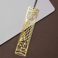 Boutiques de musées Marque-page en métal avec ruban - Art nouveau arabesque - tout simplement, Sale