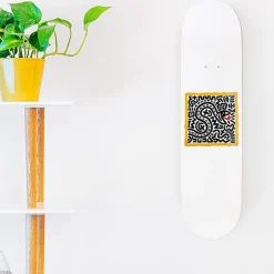 Design|Art De La Maison<Boutiques de musées Skateboard Keith Haring Untitled (Snake) - The Skateroom
