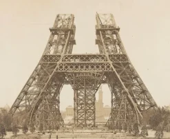 Toiles Sur Châssis|Panneaux Acryliques<Boutiques de musées Tour Eiffel : montage des piliers au-dessus du pilier du 1er étage (toiles sur châssis)