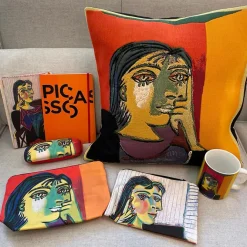 Boutiques de musées Trousse 25 x 20 cm Pablo Picasso - Portrait de Dora Maar, 1937 - Musée Picasso 2021 Best